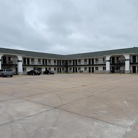 Rodeway Inn Goddard Exterior foto